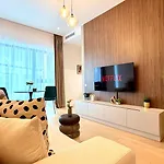 One Club - Exclusive 1brs In North Bucarest