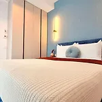 One Club - Exclusive 1brs In North Bucarest