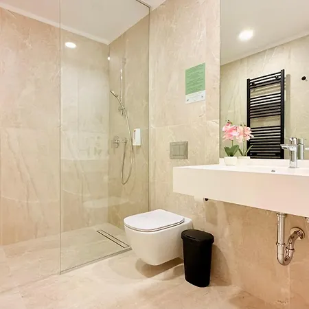 Apartment One Club - Exclusive 1brs In North Bucharest