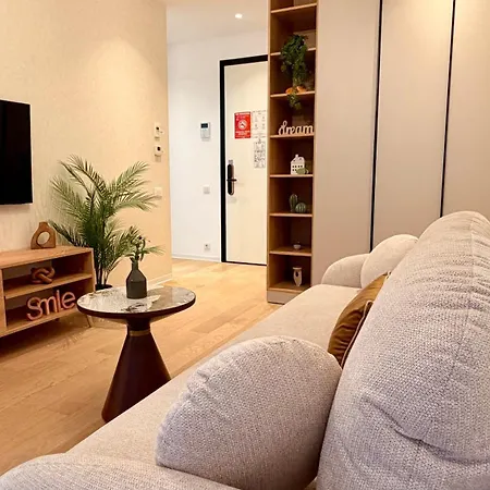 Apartment One Club - Exclusive 1brs In North Bucharest