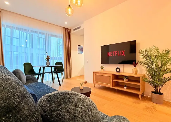 Apartment One Club - Exclusive 1brs In North Bucharest