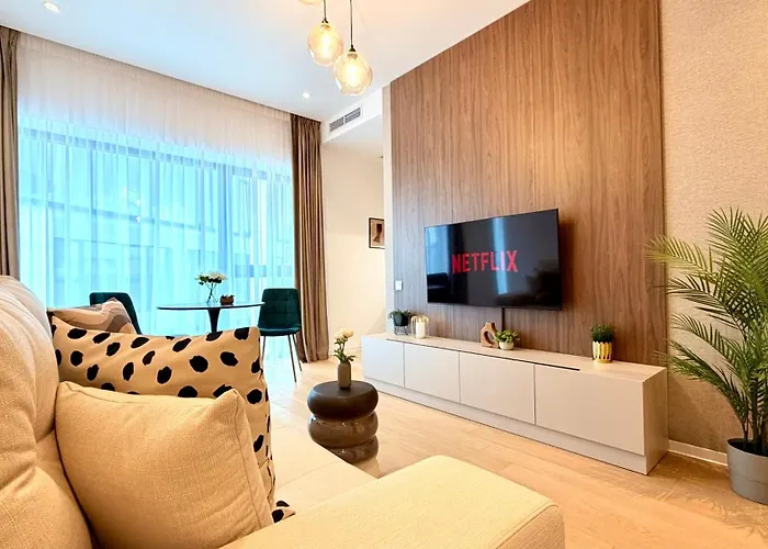 One Club - Exclusive 1brs In North Bucharest