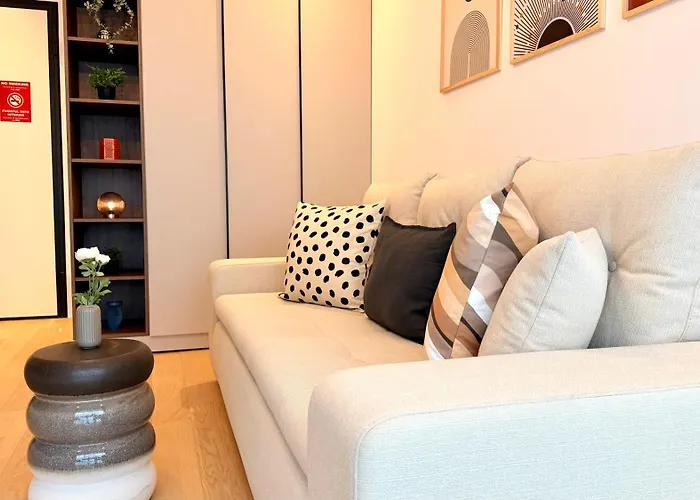 Apartment One Club - Exclusive 1brs In North Bucharest