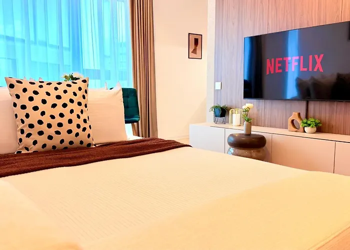 Apartment One Club - Exclusive 1brs In North *