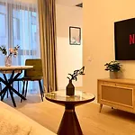 Apartamento One Club - Exclusive 1brs In North Bucarest