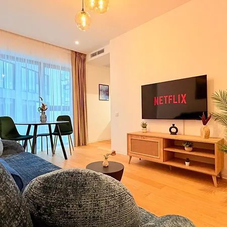 Appartement One Club - Exclusive 1brs In North Boekarest